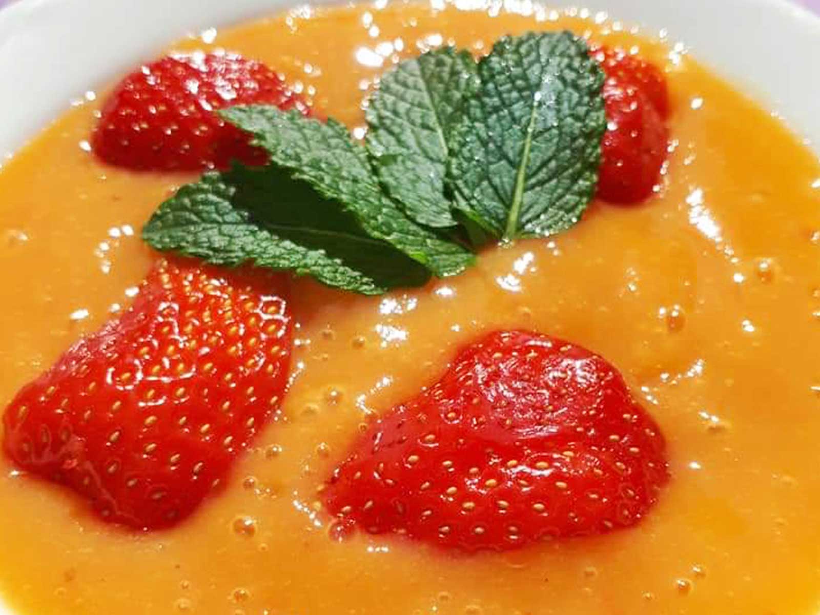 Zlim recept voor mango aardbeien soep